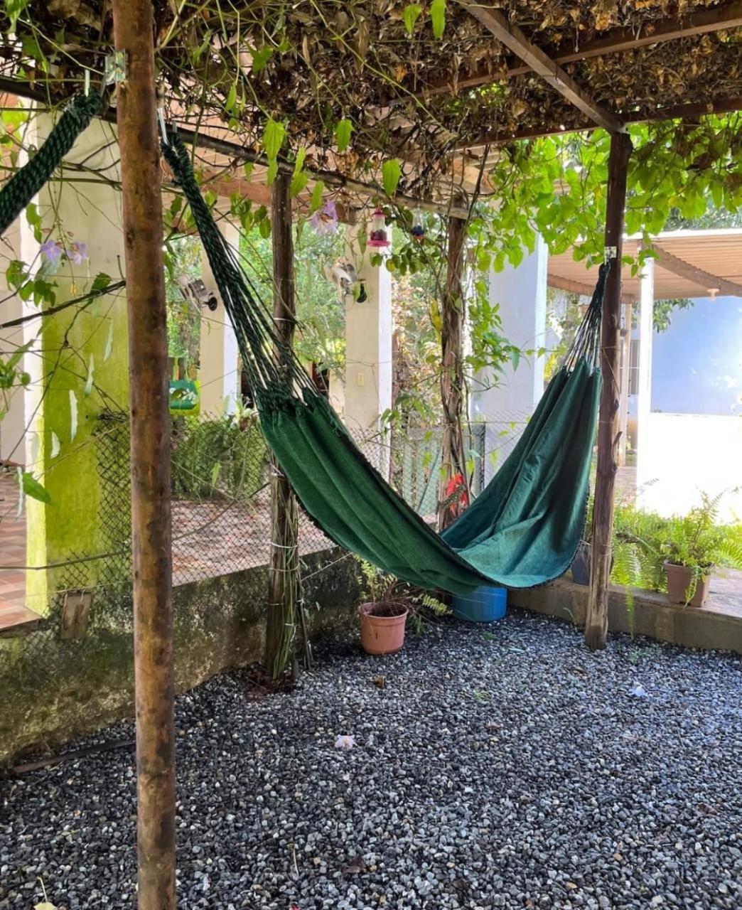 Chacara Completa Com Piscina ,2 Quartos, 20 Pessoas Itariri Exteriör bild