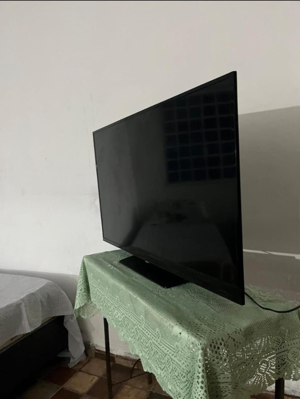 Chacara Completa Com Piscina ,2 Quartos, 20 Pessoas Itariri Exteriör bild